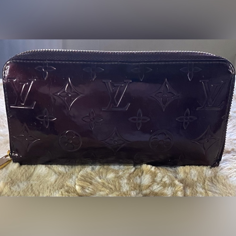 Louis Vuitton Amarante Vernis Zippy Long Wallet - Picture 1 of 7